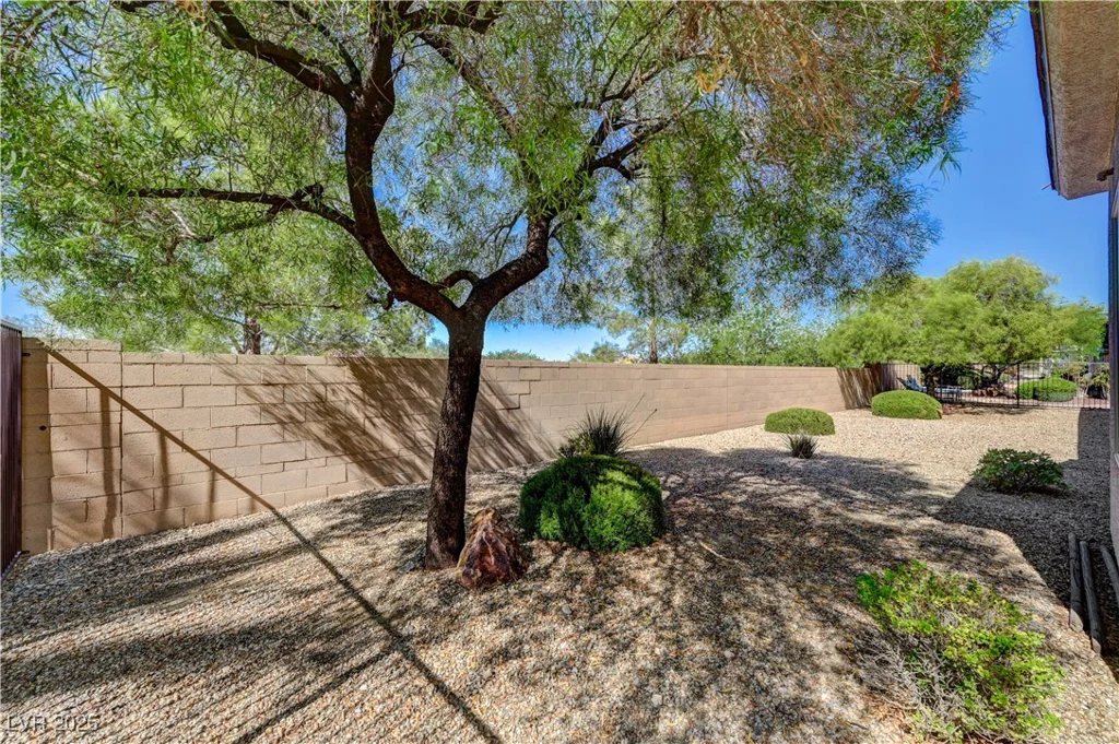 2183 Clearwater Lake, Henderson, NV 89044