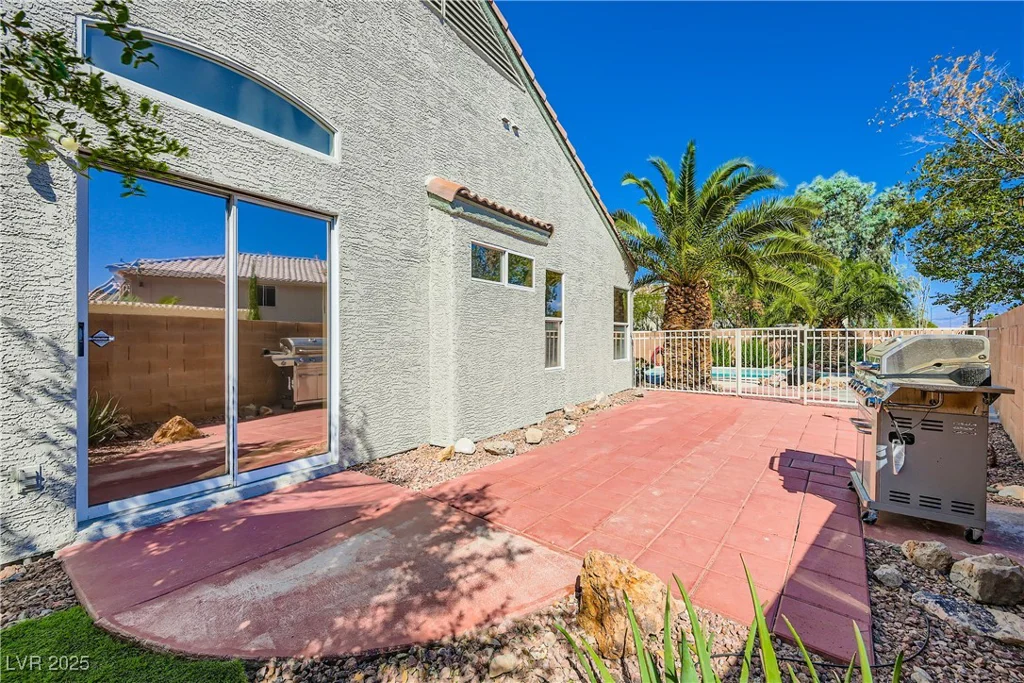3640 Chateau Meadow, Las Vegas, NV 89129