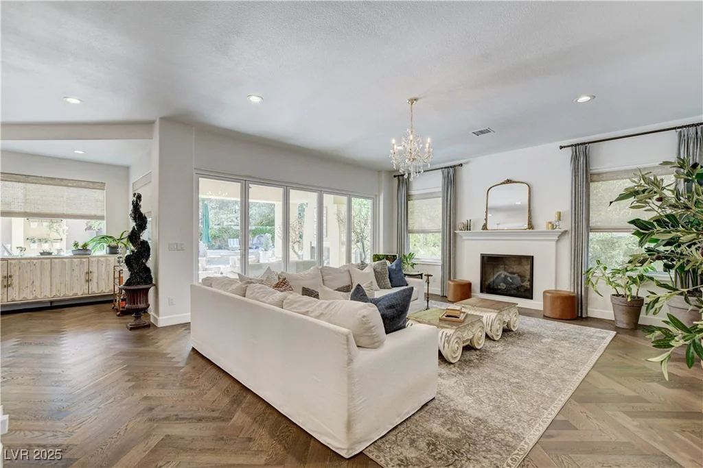 9049 Waterfield, Las Vegas, NV 89134