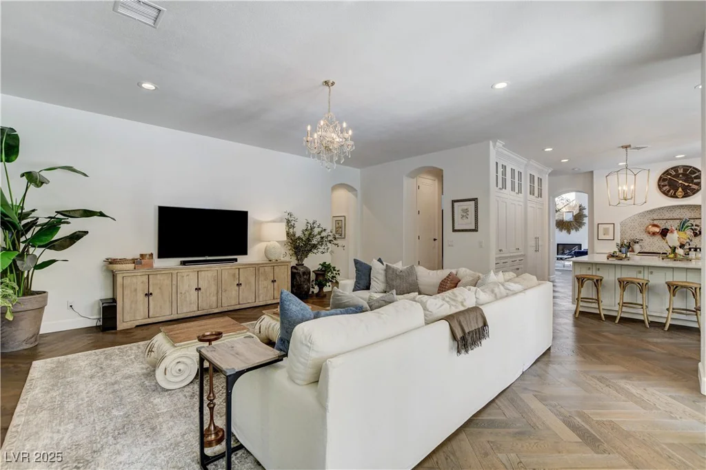 9049 Waterfield, Las Vegas, NV 89134