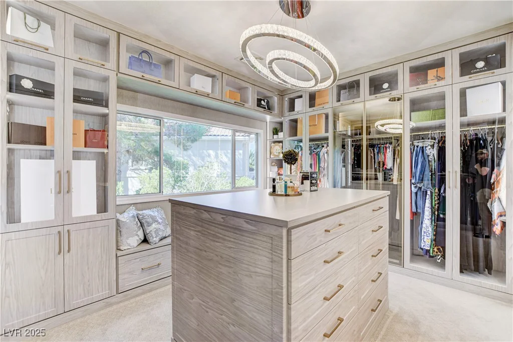 9049 Waterfield, Las Vegas, NV 89134