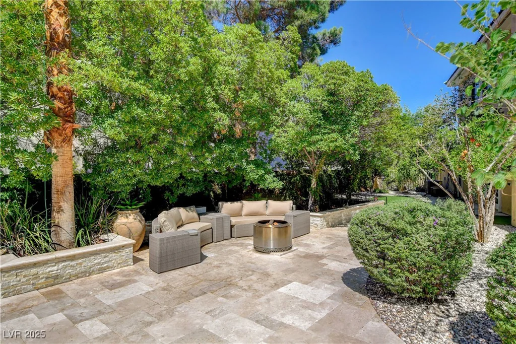9049 Waterfield, Las Vegas, NV 89134