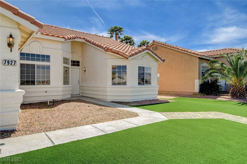 7927 Oquendo, Las Vegas, NV 89113