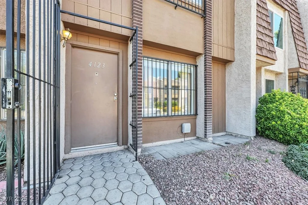 4123 Mississippi, Las Vegas, NV 89103