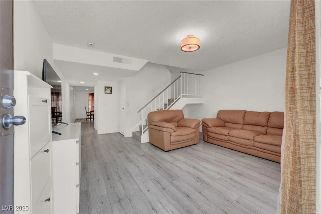 4123 Mississippi, Las Vegas, NV 89103