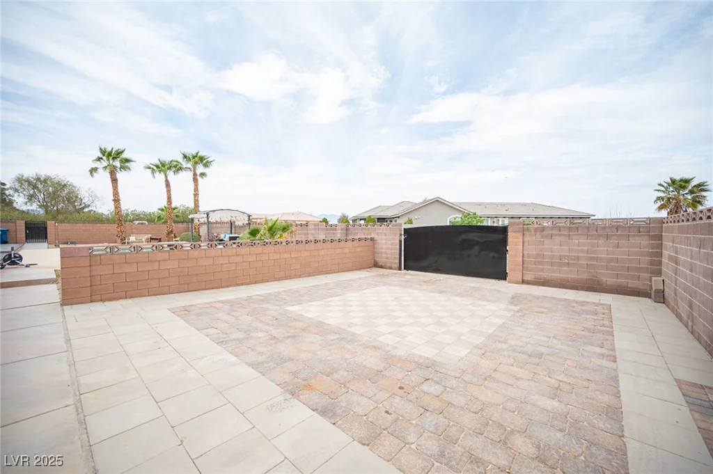 8610 Mohawk, Las Vegas, NV 89139