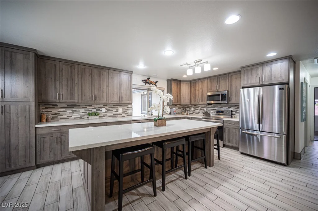 8610 Mohawk, Las Vegas, NV 89139