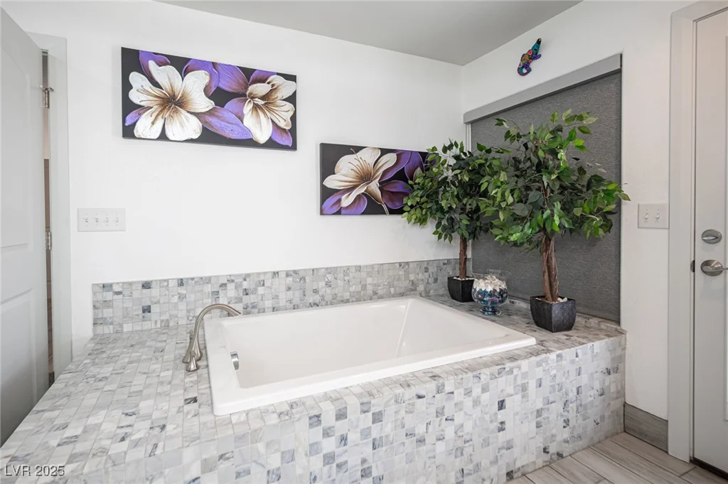 8610 Mohawk, Las Vegas, NV 89139