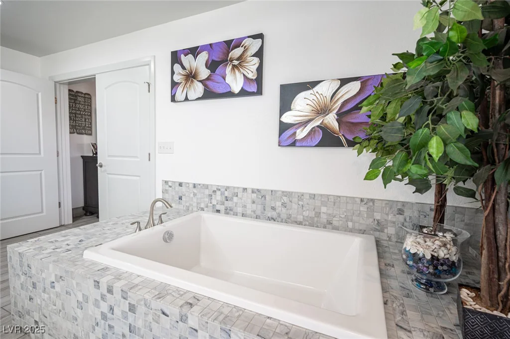 8610 Mohawk, Las Vegas, NV 89139