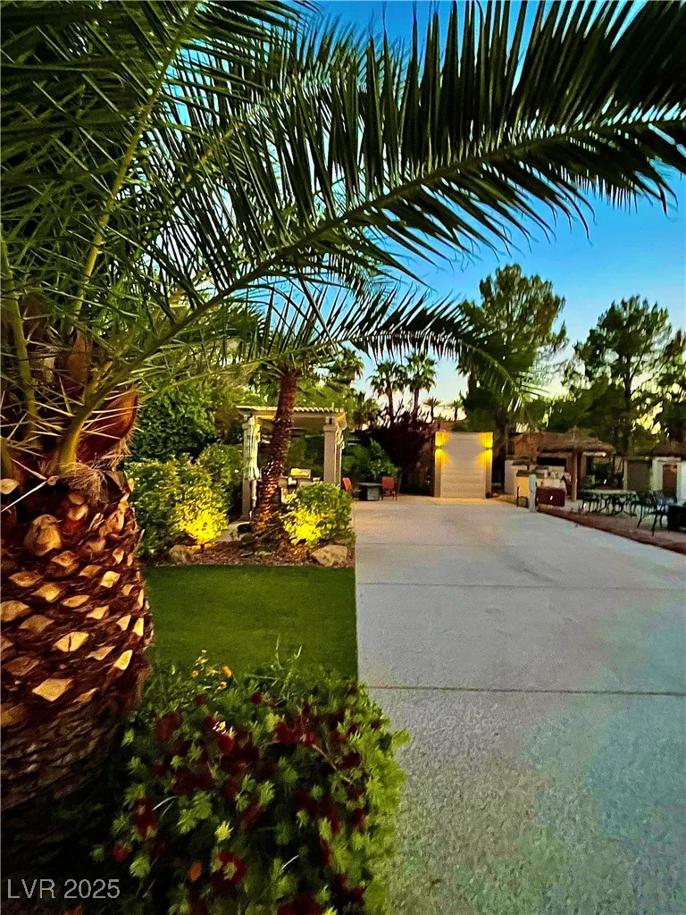 8175 Arville, Las Vegas, NV 89139