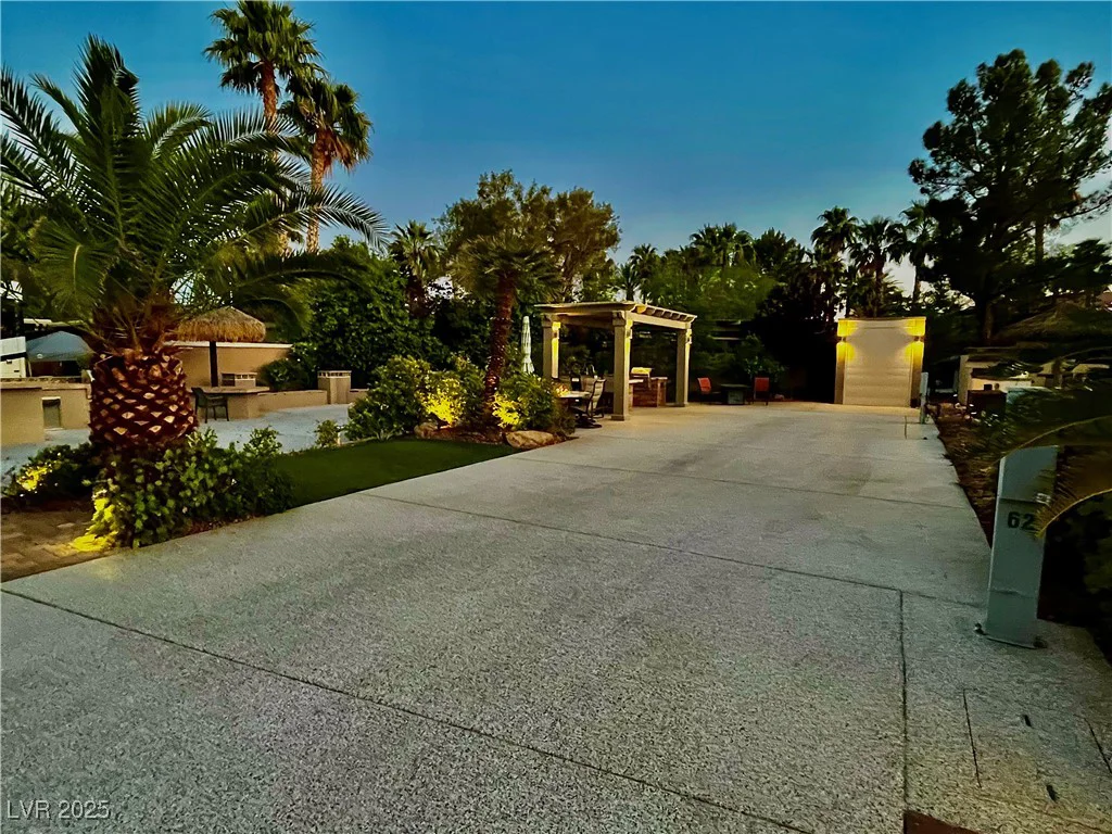 8175 Arville, Las Vegas, NV 89139