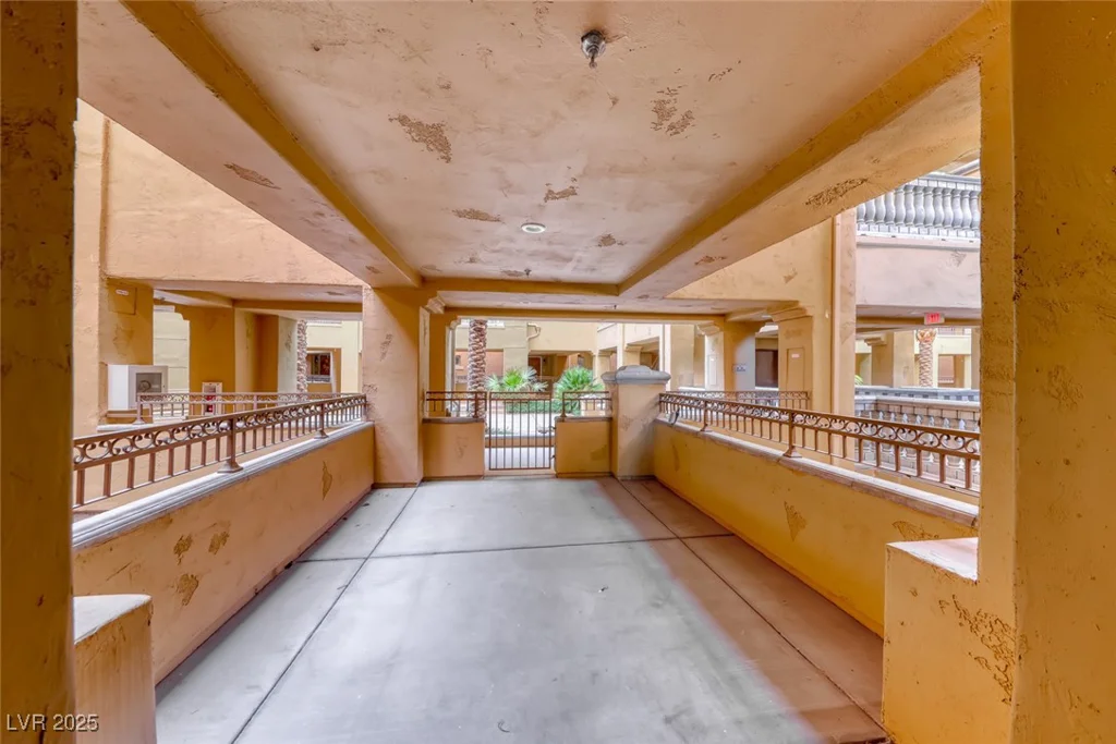 20 Via Mantova, Henderson, NV 89011