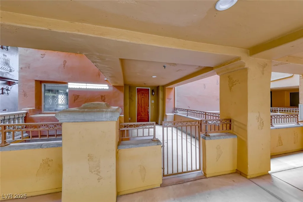 20 Via Mantova, Henderson, NV 89011
