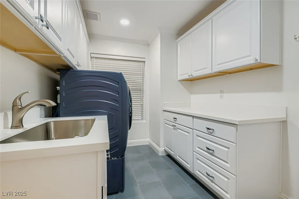 971 Marigold, Henderson, NV 89011