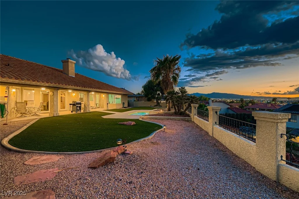 971 Marigold, Henderson, NV 89011
