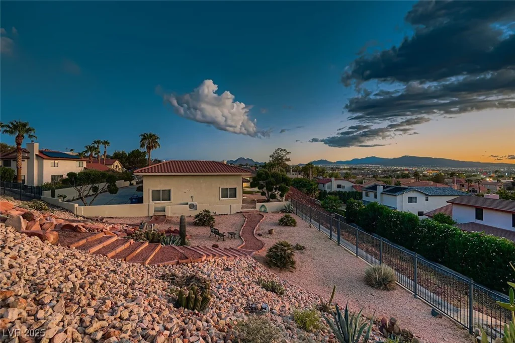 971 Marigold, Henderson, NV 89011