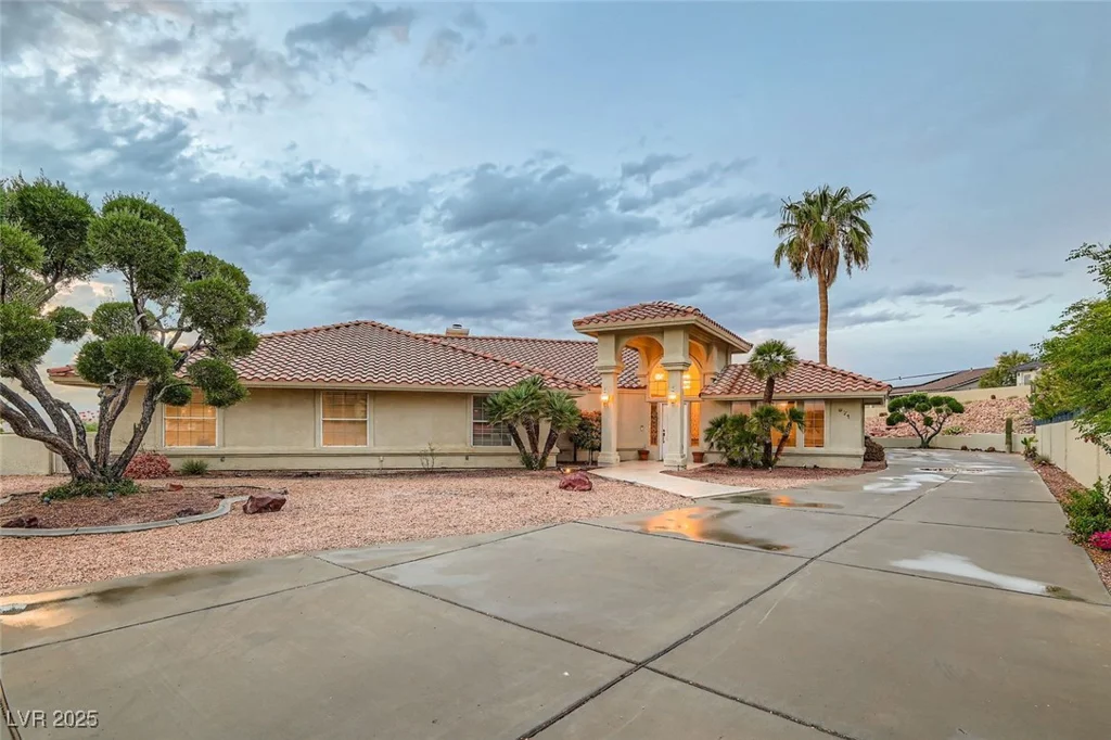 971 Marigold, Henderson, NV 89011