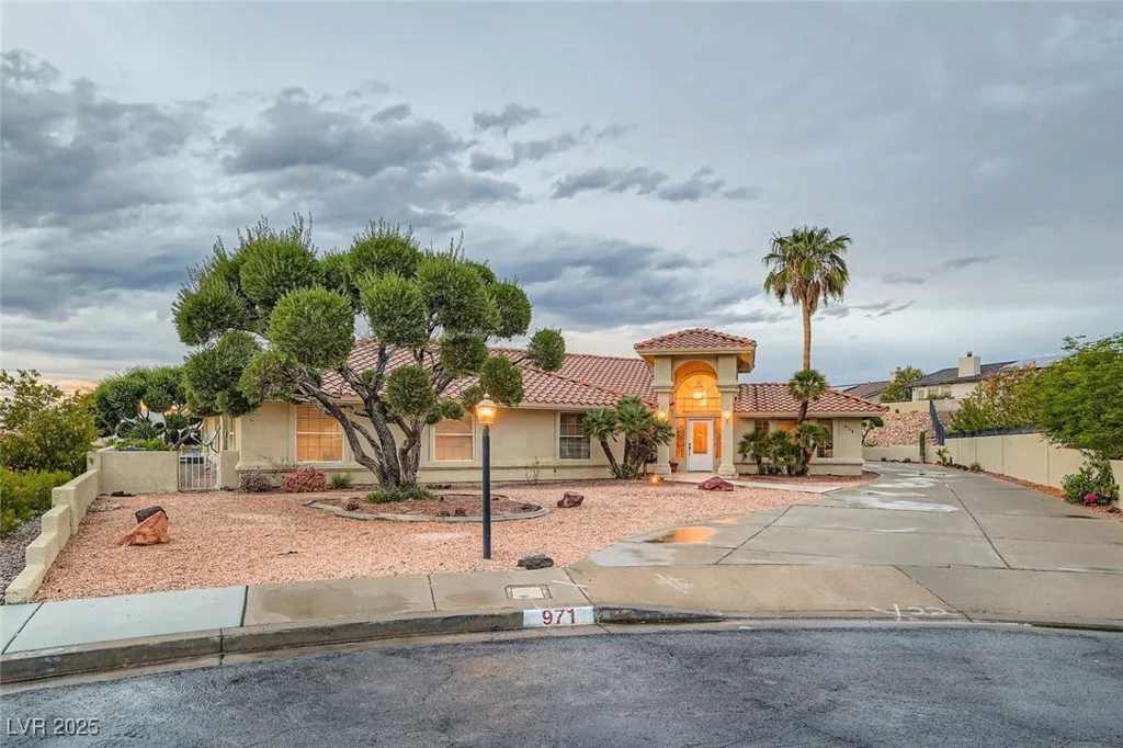 971 Marigold, Henderson, NV 89011