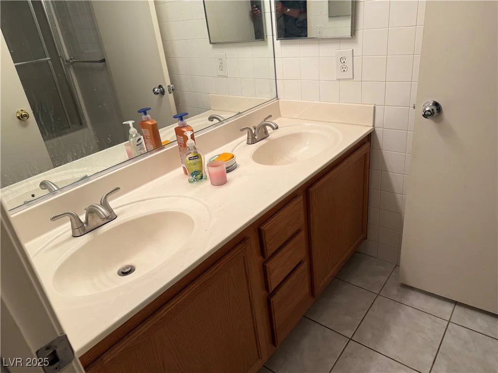 2724 Echo Springs, Las Vegas, NV 89156