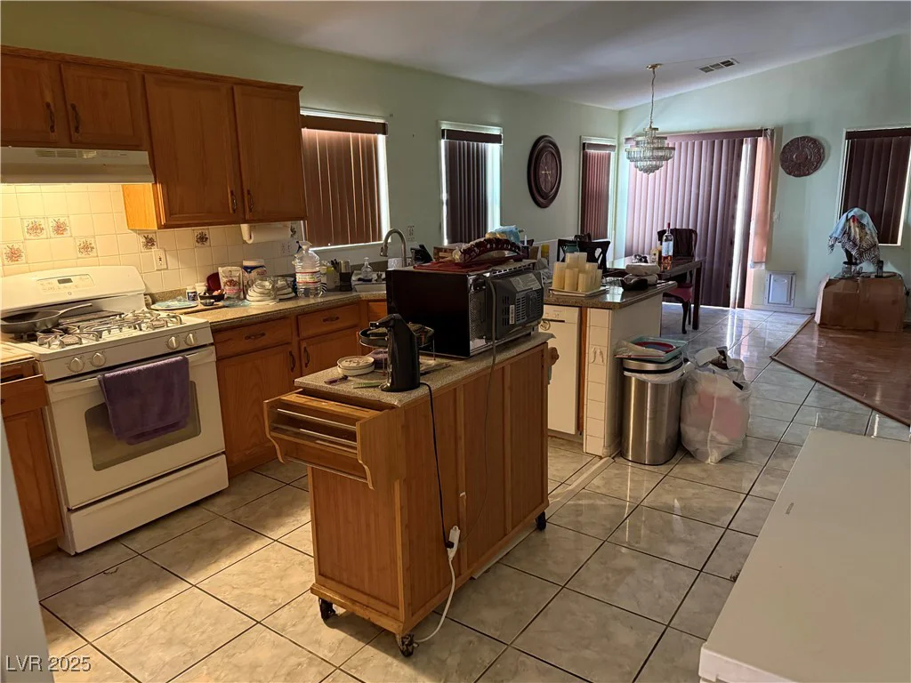 2724 Echo Springs, Las Vegas, NV 89156