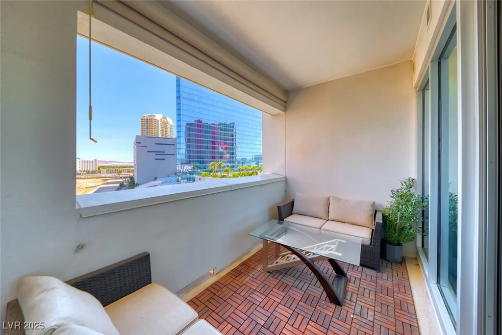2700 Las Vegas, Las Vegas, NV 89109