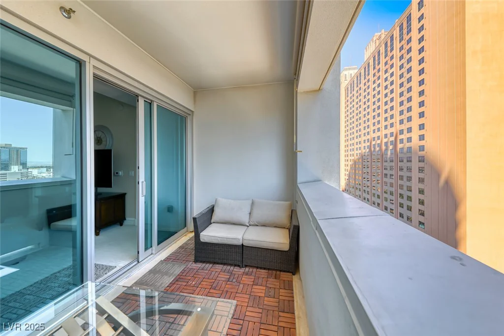 2700 Las Vegas, Las Vegas, NV 89109