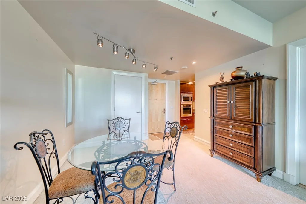 2700 Las Vegas, Las Vegas, NV 89109