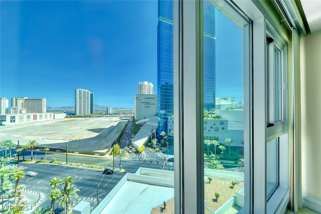 2700 Las Vegas, Las Vegas, NV 89109