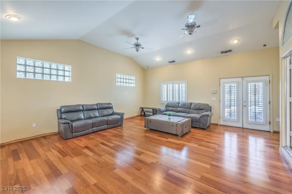 7618 Poppy Meadow, Las Vegas, NV 89123