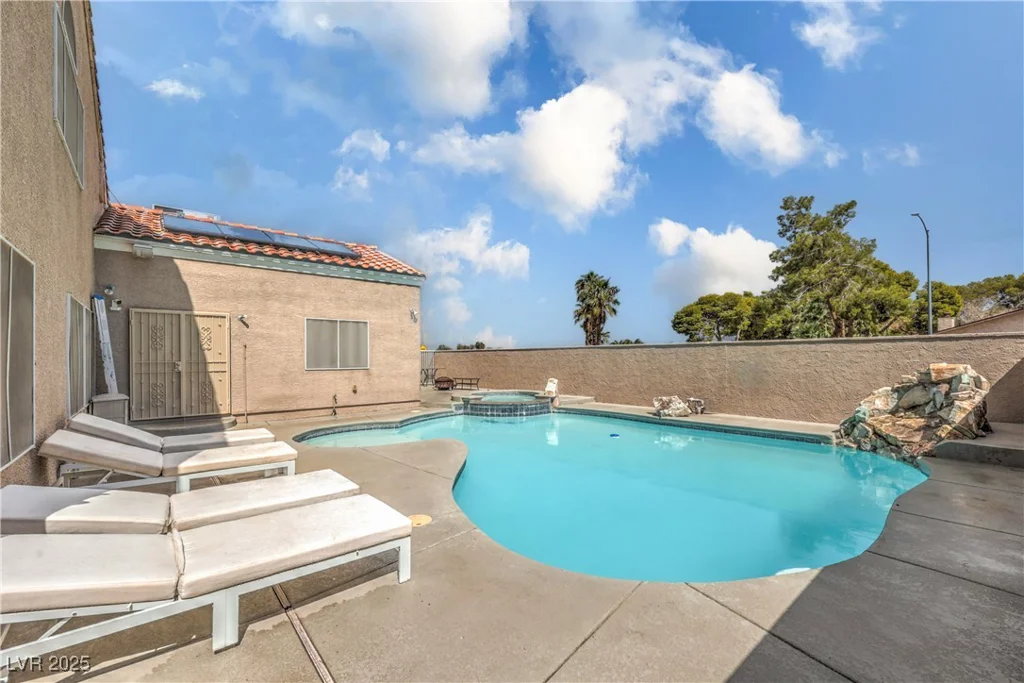 7618 Poppy Meadow, Las Vegas, NV 89123