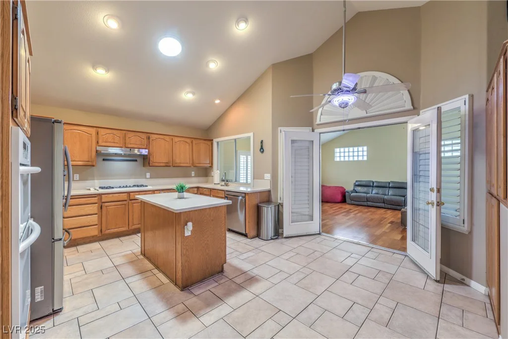 7618 Poppy Meadow, Las Vegas, NV 89123