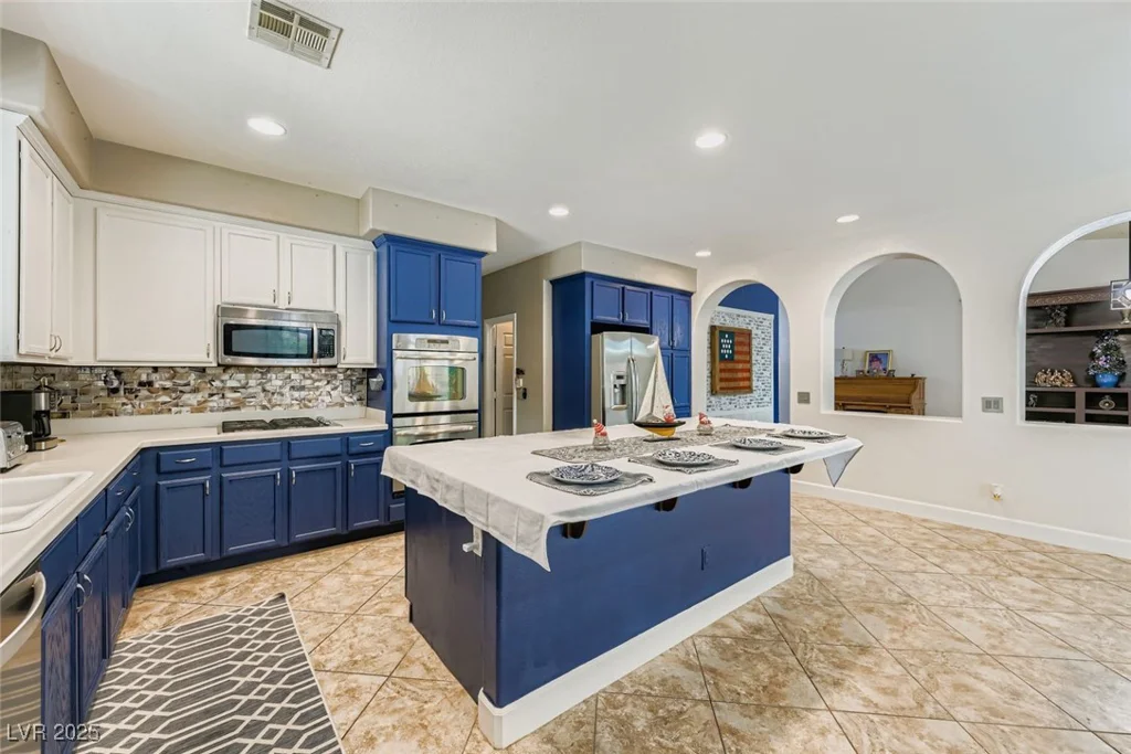 8225 Long Buffalo, Las Vegas, NV 89131