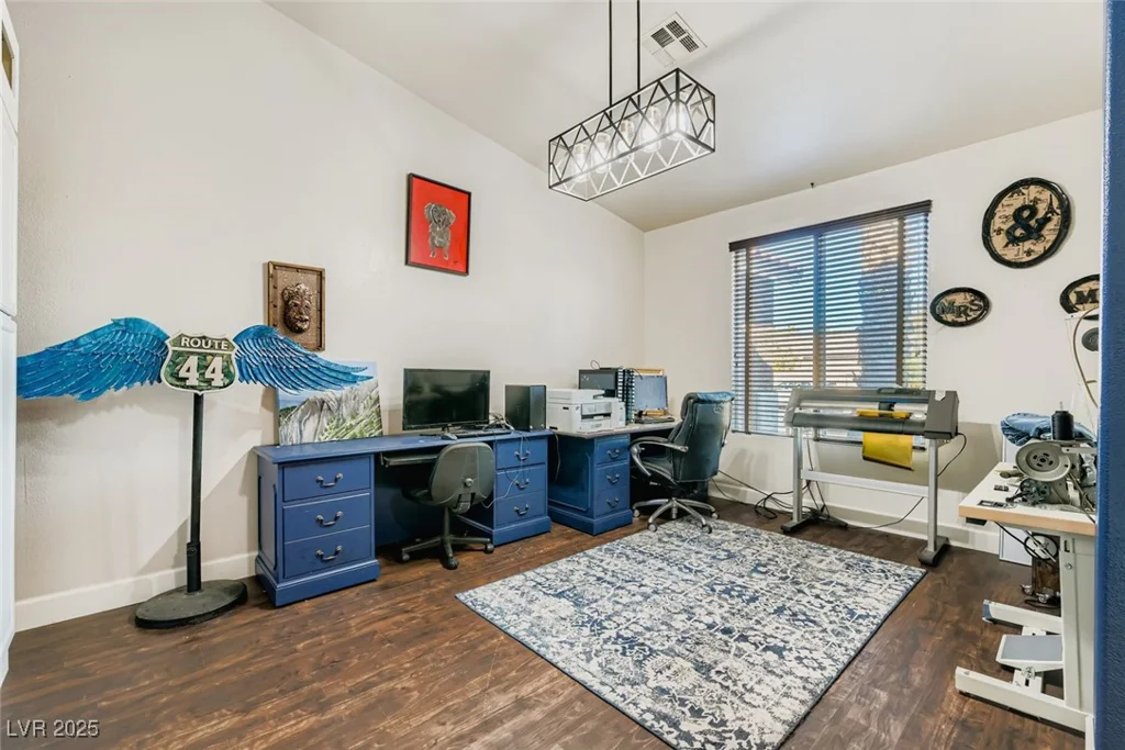 8225 Long Buffalo, Las Vegas, NV 89131