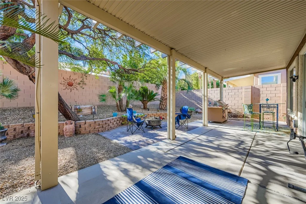 8225 Long Buffalo, Las Vegas, NV 89131