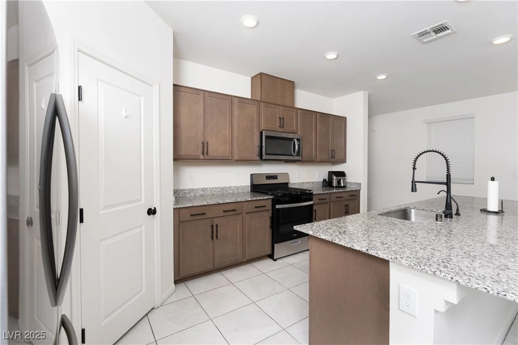 4456 Swimming Minnow, Las Vegas, NV 89141