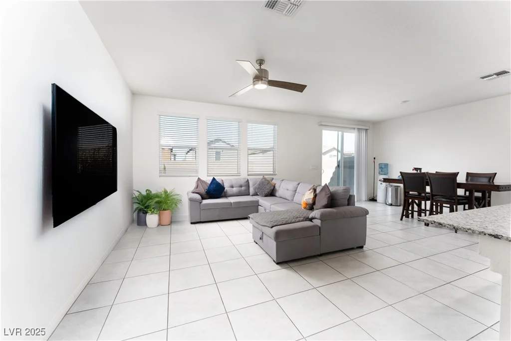 4456 Swimming Minnow, Las Vegas, NV 89141