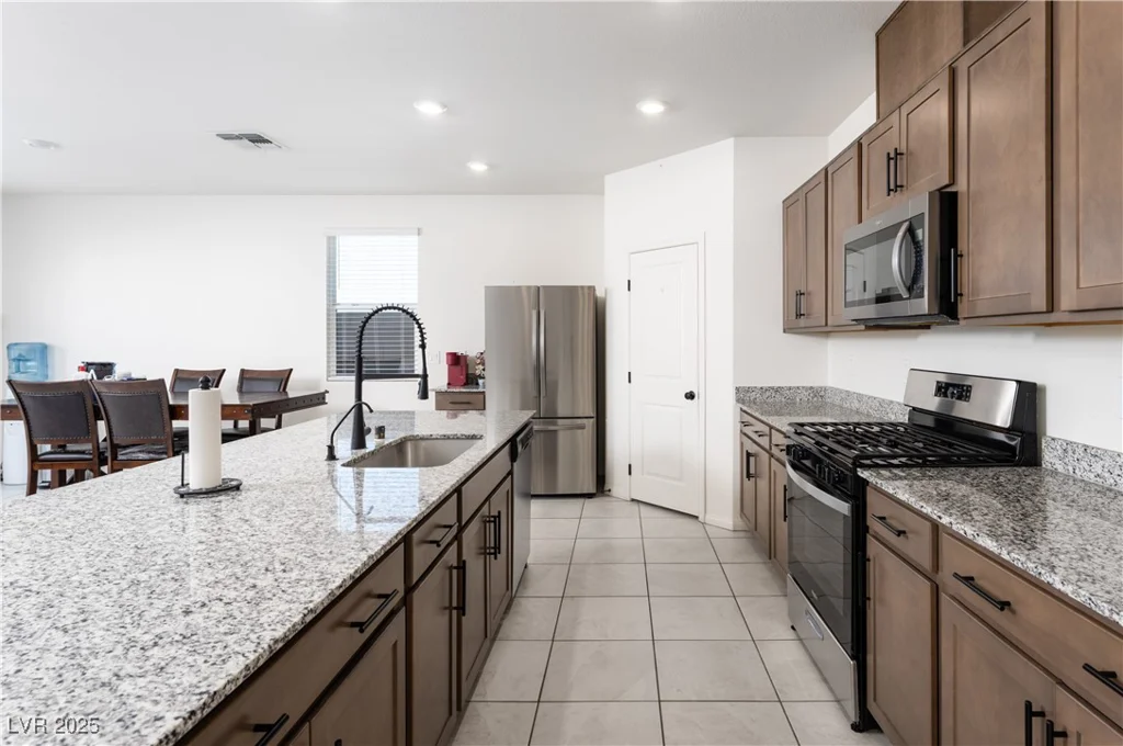 4456 Swimming Minnow, Las Vegas, NV 89141