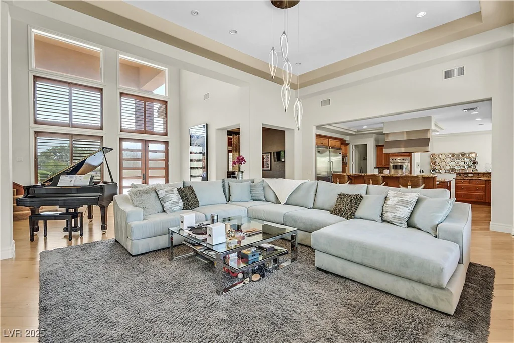 3524 Tobias, Las Vegas, NV 89120