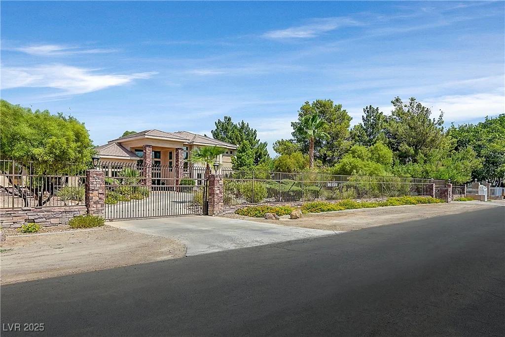 3524 Tobias, Las Vegas, NV 89120