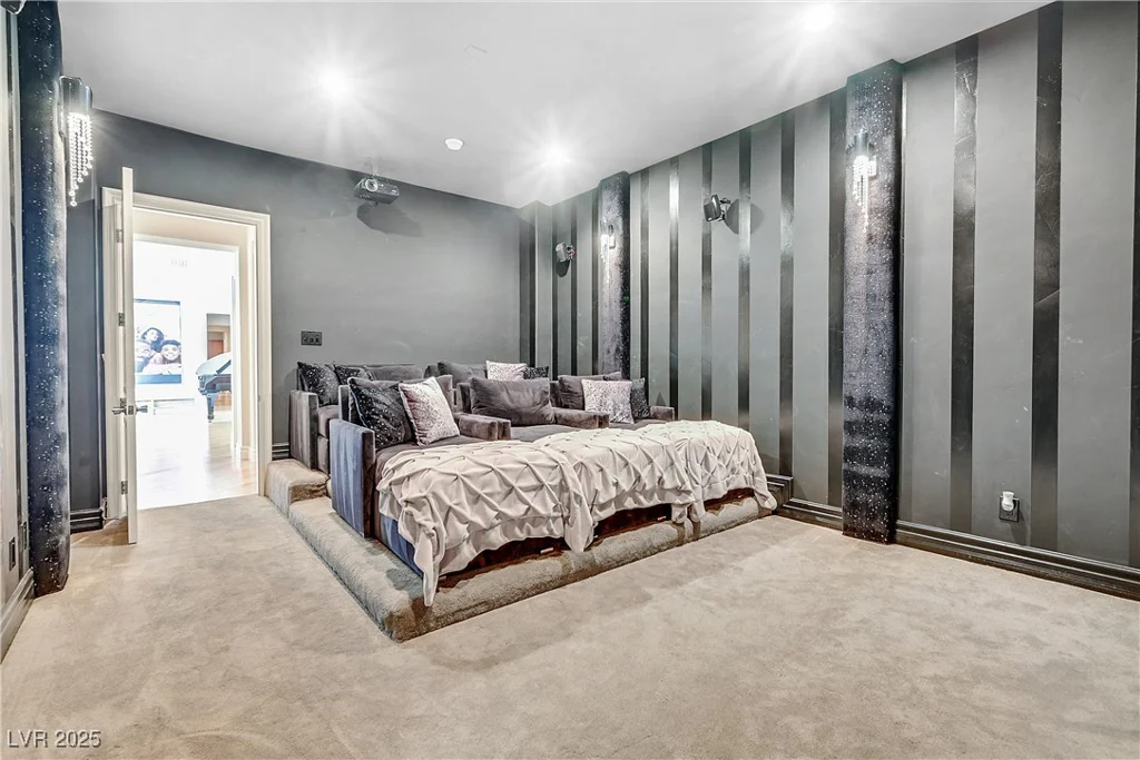 3524 Tobias, Las Vegas, NV 89120
