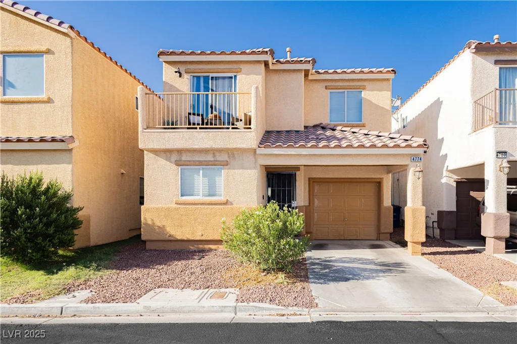 4774 Valleyside, Las Vegas, NV 89115