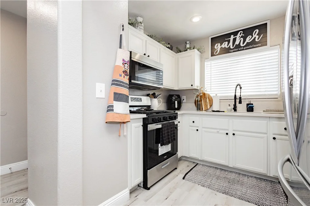 4774 Valleyside, Las Vegas, NV 89115