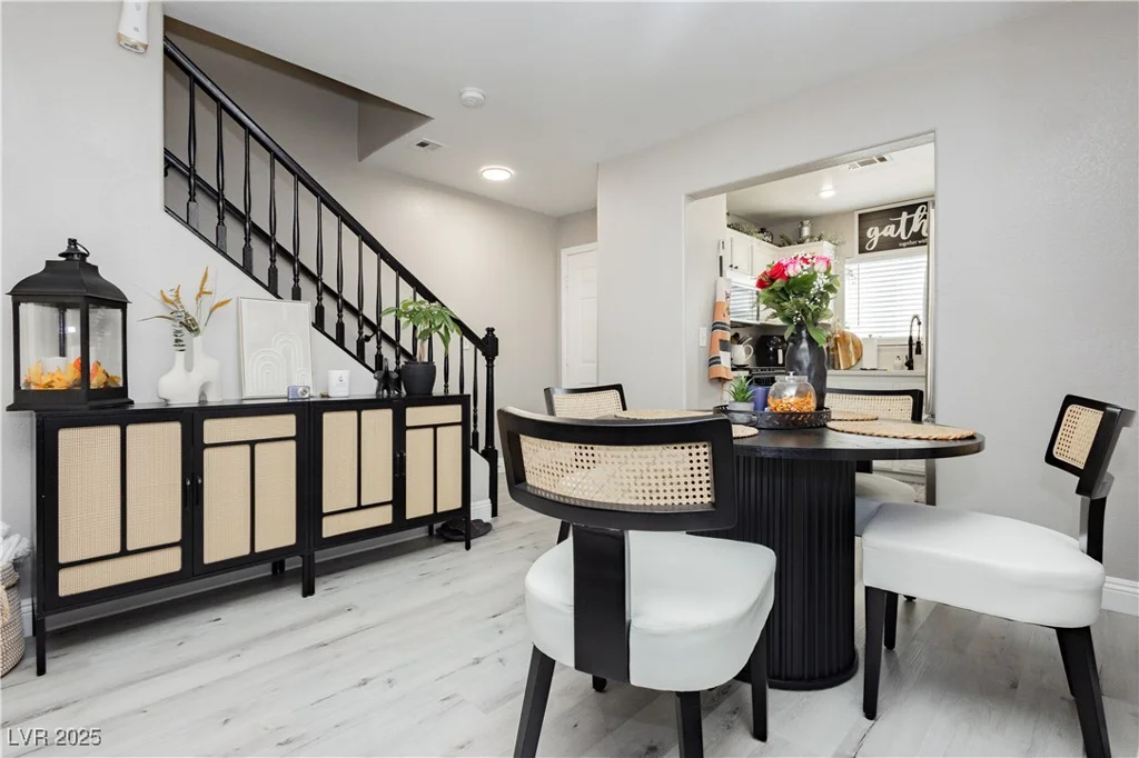 4774 Valleyside, Las Vegas, NV 89115