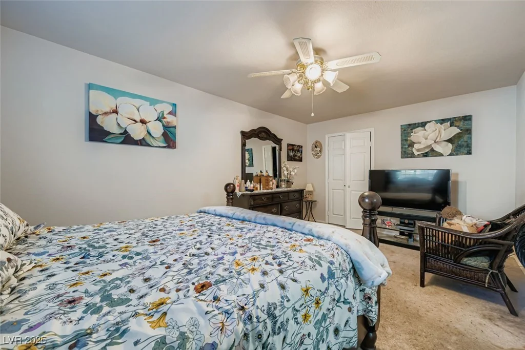 6800 Elm Creek, Las Vegas, NV 89108