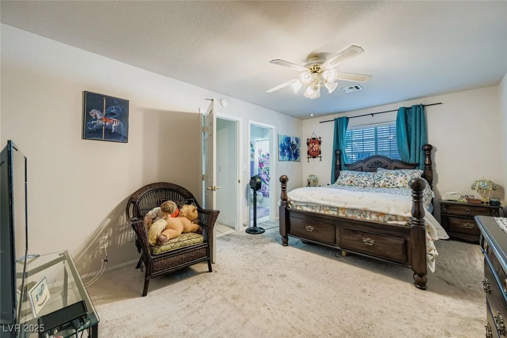 6800 Elm Creek, Las Vegas, NV 89108