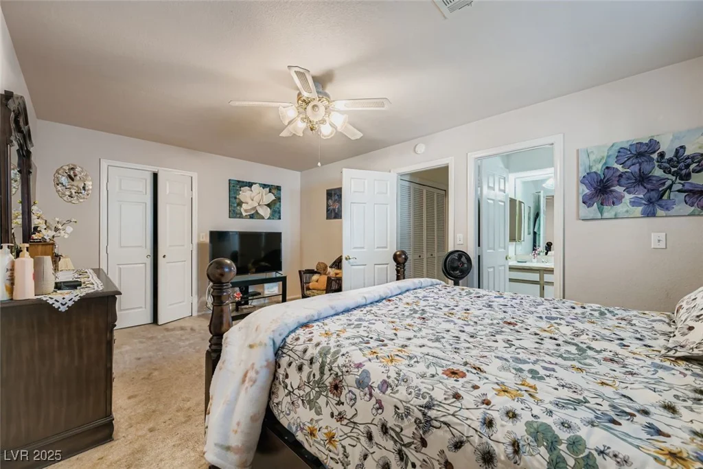 6800 Elm Creek, Las Vegas, NV 89108