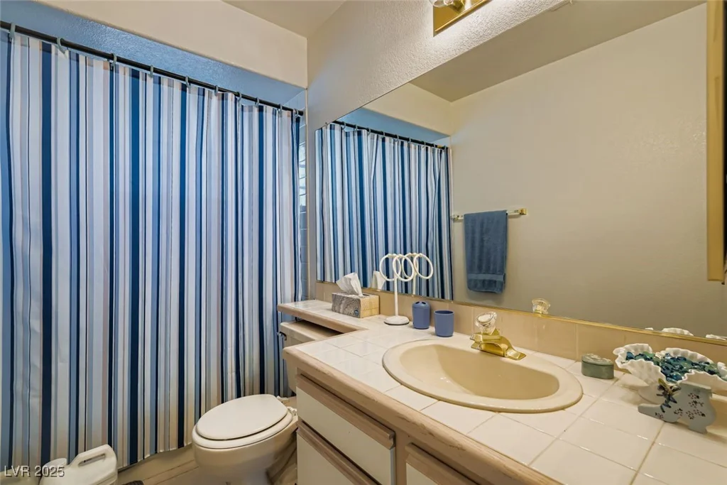 6800 Elm Creek, Las Vegas, NV 89108
