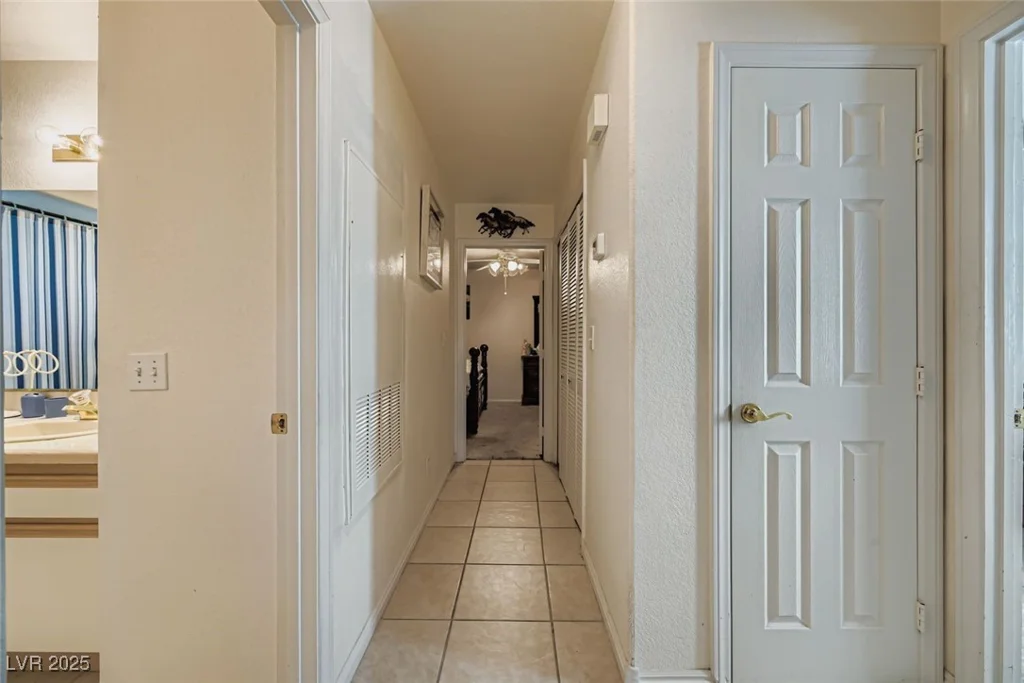 6800 Elm Creek, Las Vegas, NV 89108