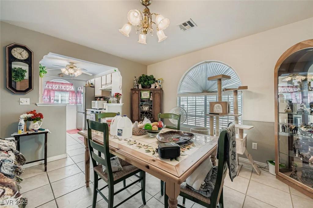 6800 Elm Creek, Las Vegas, NV 89108