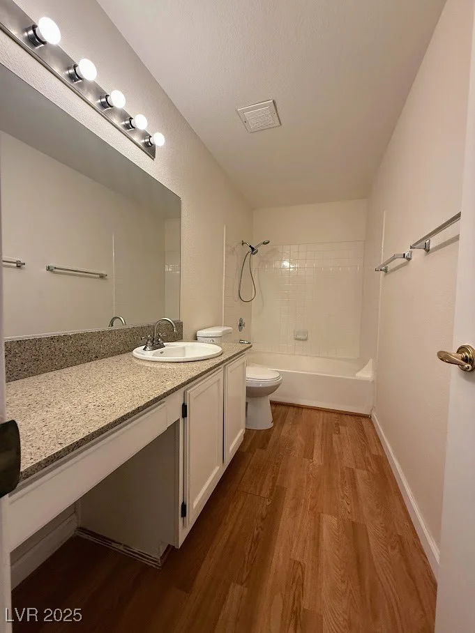7570 Flamingo, Las Vegas, NV 89147